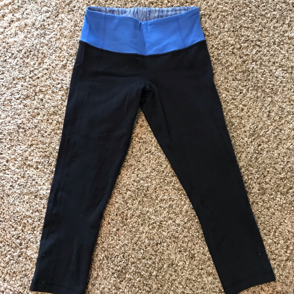 Lululemon black leggings